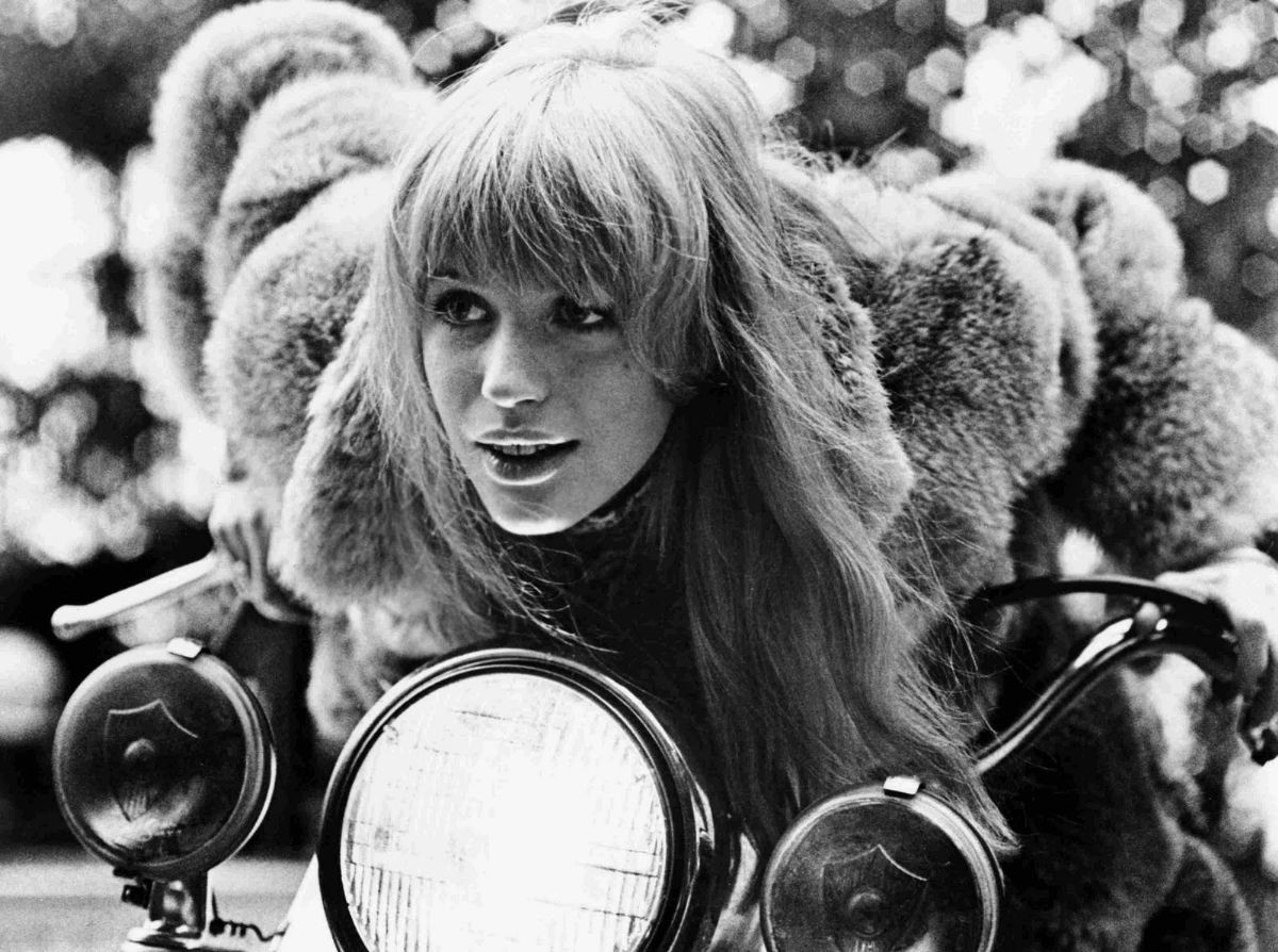 Marianne_Faithfull_banner_img