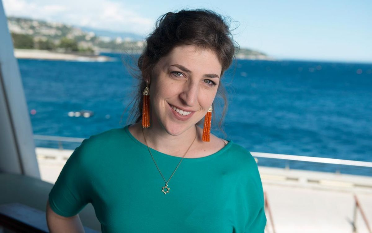 Mayim_Bialik_banner_img